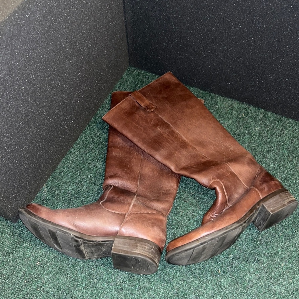 Más Artisan Footwear leather boots, brown, size 8.5